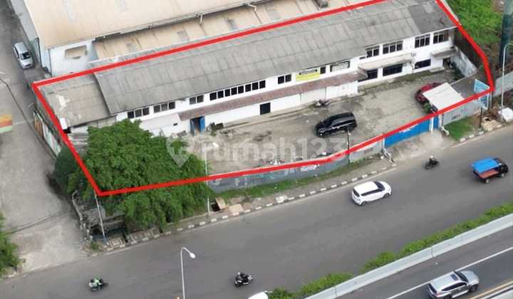 Gedung/gudang/ruang Usaha Siap Pakai Siap Perbaikan Sesuai Kebutuhan Pinggir Jalan Raya Di Jakarta Barat