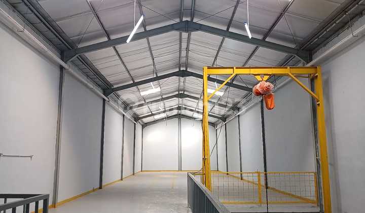 Ready-to-Use New 2-Story Warehouse in Pegadungan, Kalideres, West Jakarta