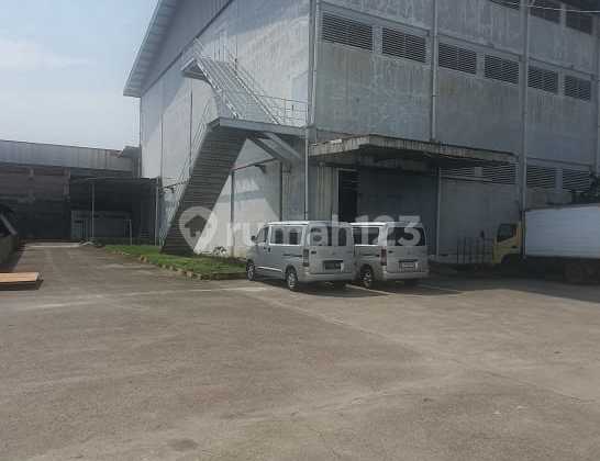 Land + Building SHGB Ready to Use in Penjaringan, North Jakarta