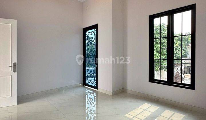 Rumah Baru Mewah Murah Siap Huni  Di Jagakarsa Dekat Ragunan 12