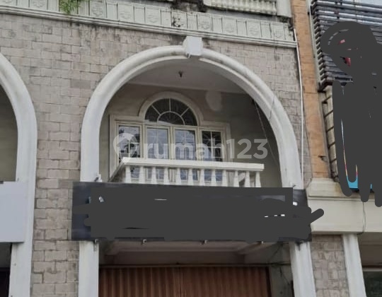 Ruko Boulevard Dekat Mall