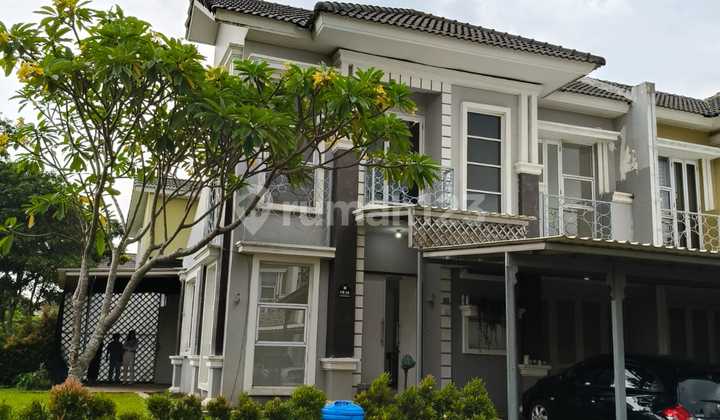 Rumah Hoek Strategis