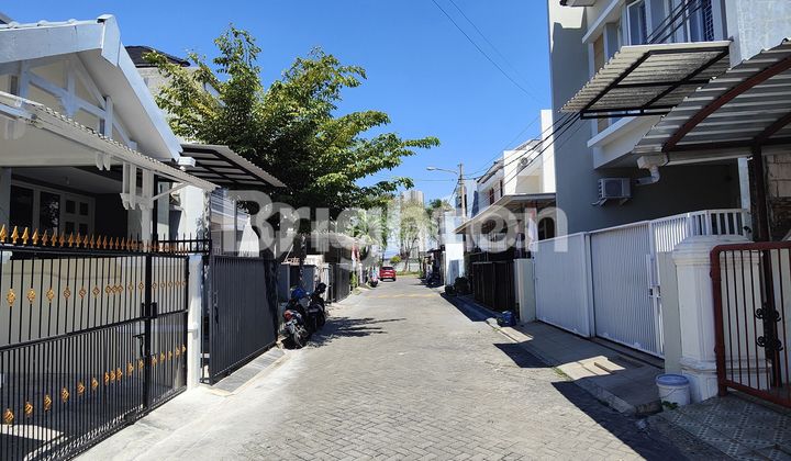 Rumah Siap Huni GRIYA ASRI Pakuwon City Surabaya, Perumahan dengan Fasilitas Lengkap di Surabaya Timur, selangkah menuju Pakuwon City Mall, Hokky Supermarket, Universitas Widya Mandala, ITS dan masih banyak lagi. 2