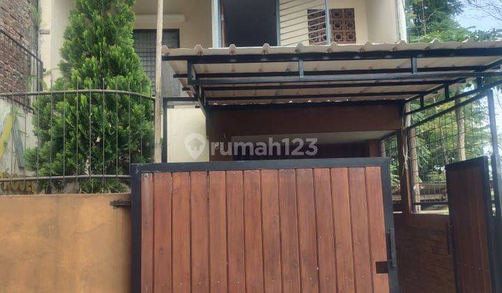 Rumah Bagus 2 Lantai Siap Huni Dalam Komplek Dekat Sekolah 2