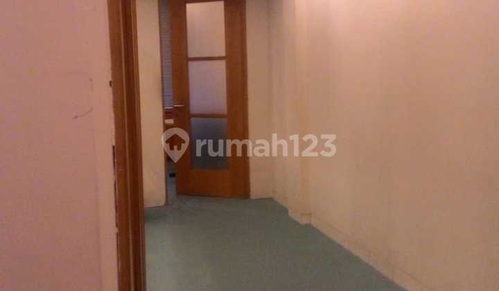 Dijual Ruko Lokasi Strategis Di Jl. Darmawangsa, Kebayoran Baru, Jakarta Selatan