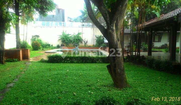 Dijual Rumah Luas Di Jl. Wijaya Kusuma , Lebak Bulus, Jakarta Selatan