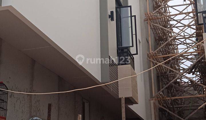 DIJUAL RUMAH BARU 3LT DI KEDOYA, LUAS 34M2, HARGA RP 1.43M. 2