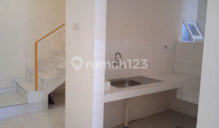 Disewa Per Tahun Rumah 2.5lt Di Duri Kepa, Uk 4.5x15m2, Hrg 70 Jt/th. 2