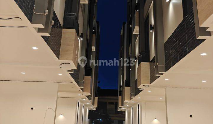 Dijual Rumah Baru Minimalis Di Kedoya, Luas 34m2, Harga Rp 1.45m. 1