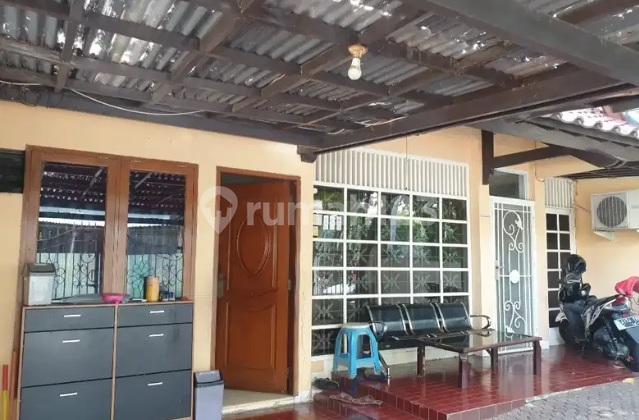 Dijual Rumah 1.5Lt di Perum Puri Indah, Luas Tanah 162M2, Hrg Rp 4.3 M.