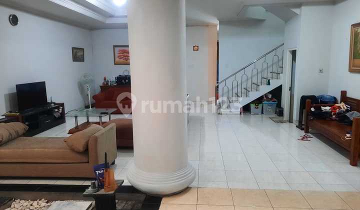 For Quick Sale 2-Story House in Perum Bumi Permata Indah, Land Area 231M2, Cul-de-Sac Location, Price 3B. 2