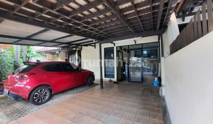 1-Storey House with SHM in Bona Indah, Lebak Bulus