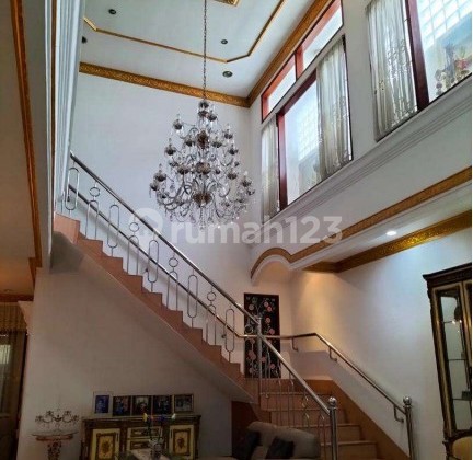 Rumah Bagus Unfurnished di Kebayoran Lama. SHM 2