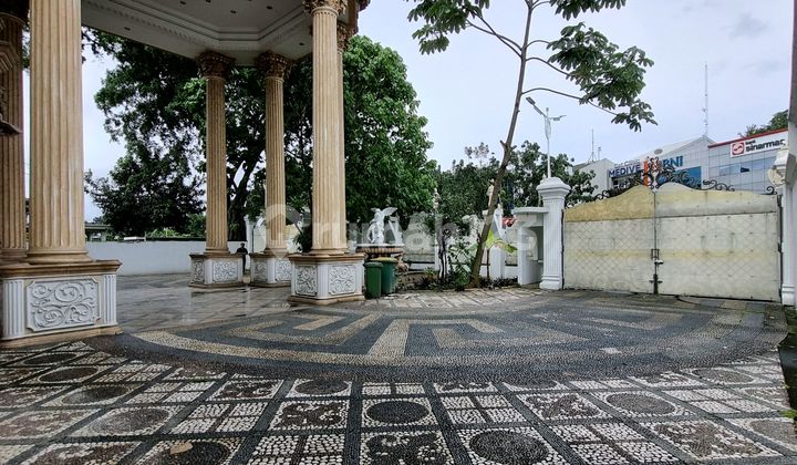 Pondok Indah- Disewakan Rumah Elegan Eropa Klasik, Cocok untuk Usaha 2