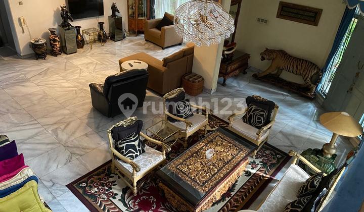 Patra Kuningan - For Sale Old House Ready to Occupied, Wide and Quiet Street 2