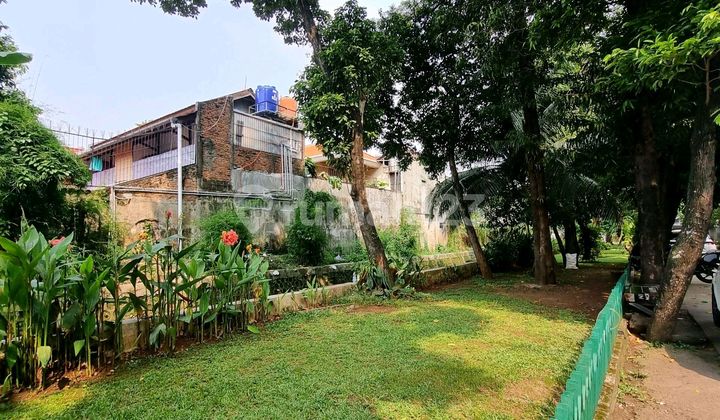 Kebayoran Baru - Jual Tanah, Lokasi Premium Bebas Banjir Depan Taman