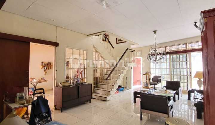 Rumah Bangunan 2 Lantai Siap Huni Area Lebak Bulus Rumah Bangunan 2 Lantai Siap Huni Area Lebak Bulus