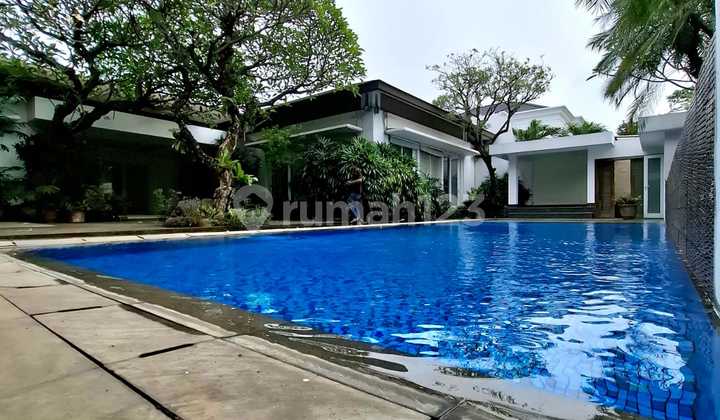 Selong, Kebayoran Baru - Disewakan Rumah Mewah Unfurnished Lokasi Kebayoran Baru Selong, Kebayoran Baru - Disewakan Rumah Mewah Unfurnished Lokasi Kebayoran Baru