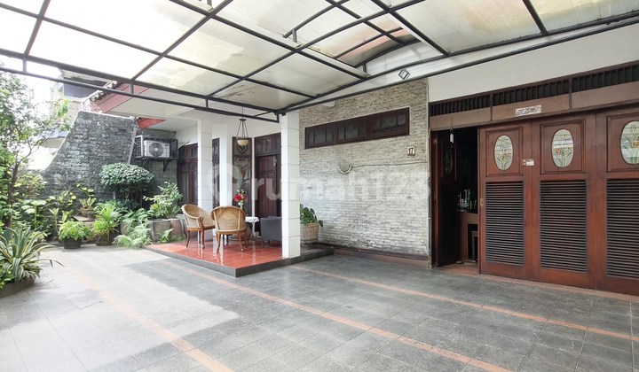 Kebayoran Baru - Rumah Lama Di Rawa Barat Lokasi Bagus Dekat Dengan Scbd, Senopati Dsk