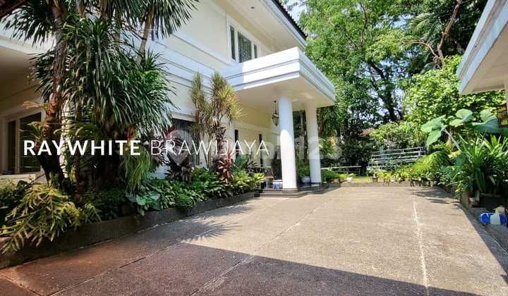 Rumah Siap Huni Lingkungan Tenang Area Kebayoran Baru