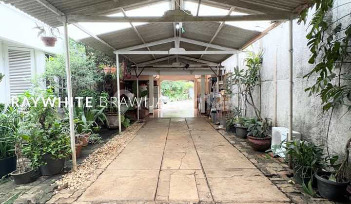 Jagakarsa - Rumah Tua Lingkungan Tenang