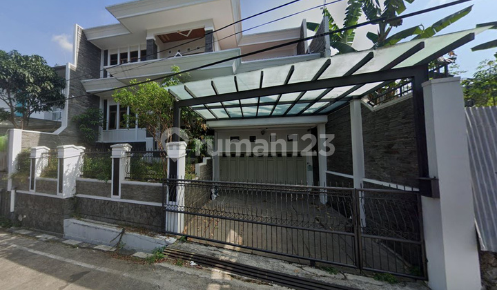Nice Luxurious House Babakan Jeruk Sukajadi Bandung