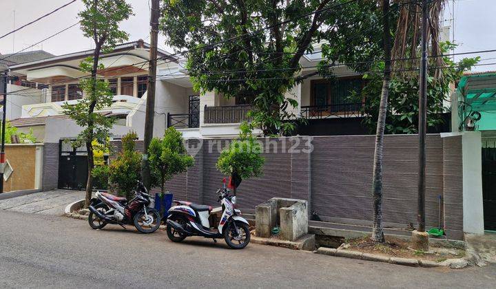 Rumah Mewah Cantik di Karang Bolong, Ancol 2