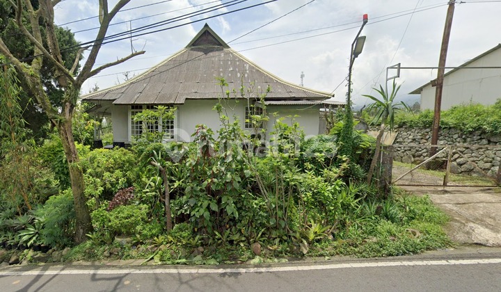 Beautiful Villa Ready to Occupy, Large Land - Cibodas Cimacan Puncak Beautiful Villa Ready to Occupy, Large Land - Cibodas Cimacan Puncak