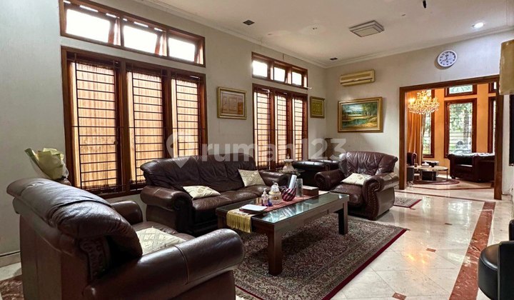 Rumah dan Kost Bagus Semi Furnished Area Senopati