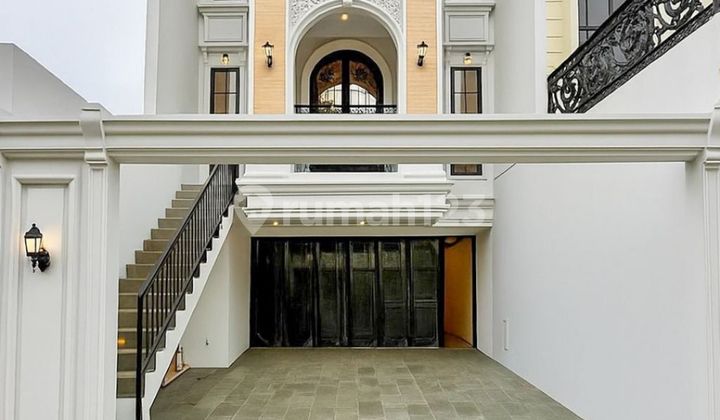 Modern Classic Premium Area in Jagakarsa Modern Classic Premium Area in Jagakarsa