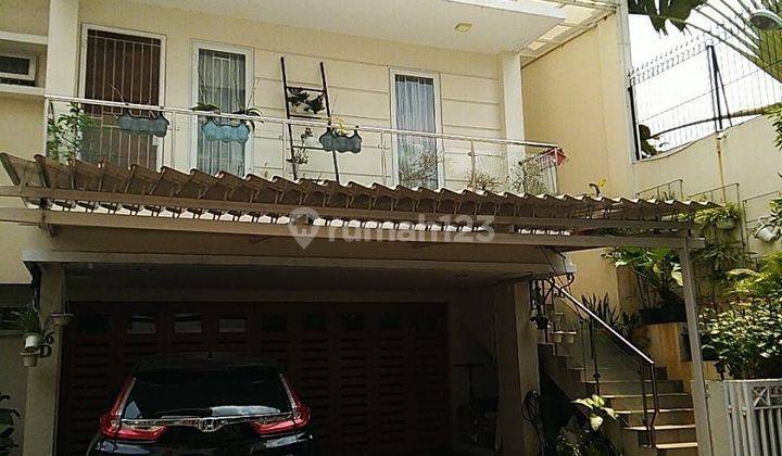 Rumah Bagus Dalam Townhouse Siap Huni Di Kebayoran Lama 1