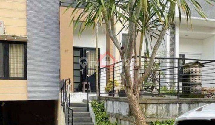 For Rent Modern Minimalist Townhouse Limo, Depok 8
