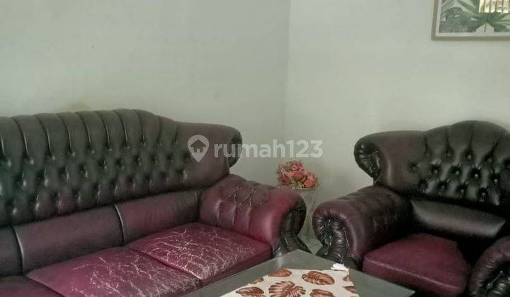 Dijual Rumah Lama 2 Lantai  Layak Huni Di Di Jatimakmur, Bekasi 2