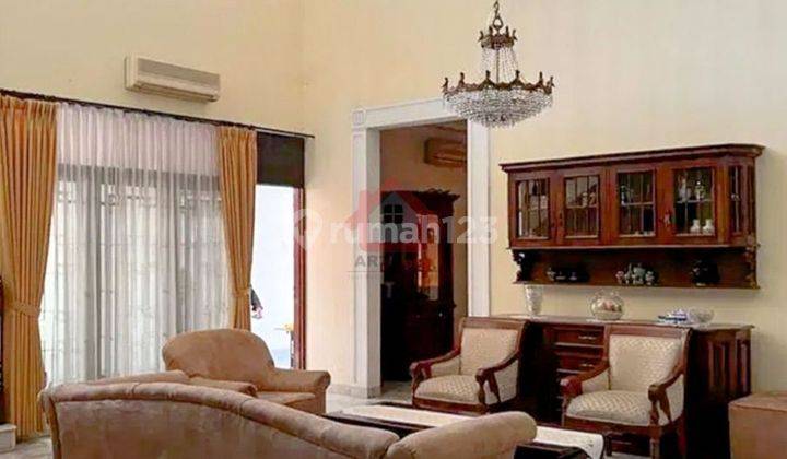 Dijual Rumah Lama Bagus 2 Lantai SHM di Bulungan 1