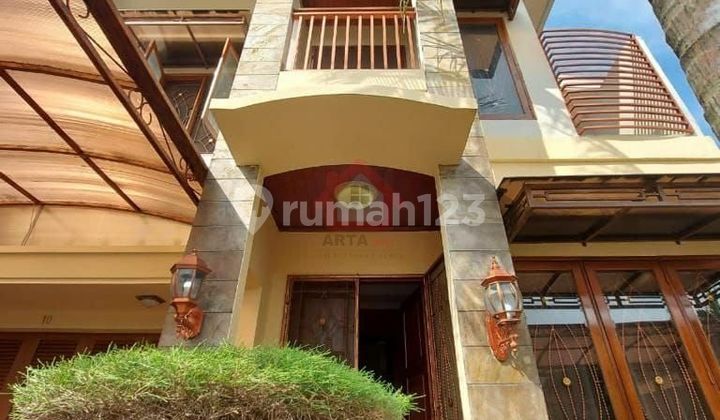 For Sale 2-Story Ready-to-Occupy Townhouse in Fatmawati For Sale 2-Story Ready-to-Occupy Townhouse in Fatmawati