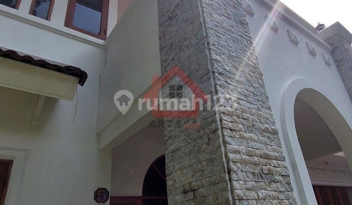 For Sale 2-Storey House SHM Nice Pool in Pondok Indah For Sale 2-Storey House SHM Nice Pool in Pondok Indah