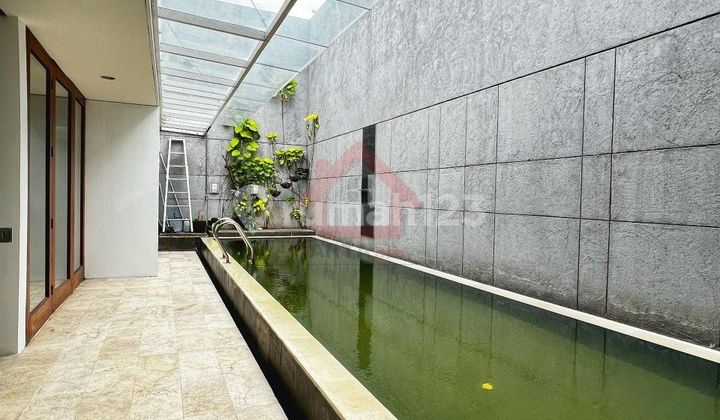 Dijual Rumah 2 Lantai Dengan Kolam Remang di Area Benda, Kemang