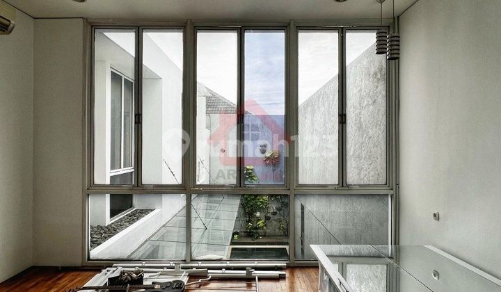 Dijual Rumah 2 Lantai Dengan Kolam Remang di Area Benda, Kemang 2