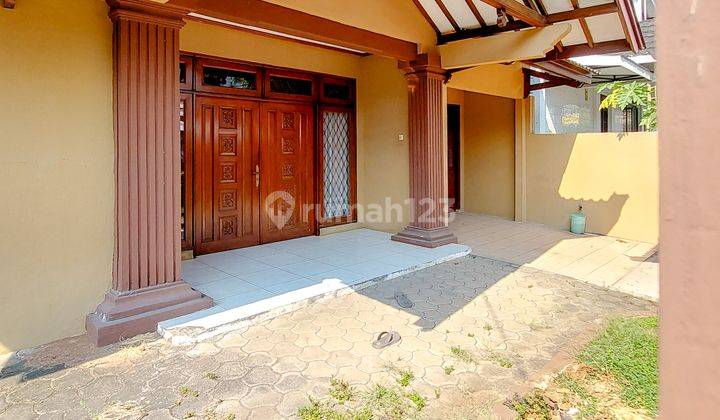 Rumah Bagus Unfurnished Shm Di Menteng, Jakarta Pusat 1