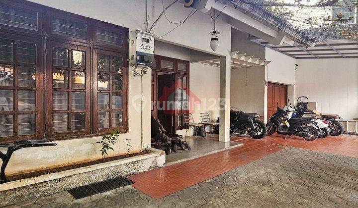 Rumah Bagus Siap Huni Jalan Lebar Di Kebayoran Baru 2