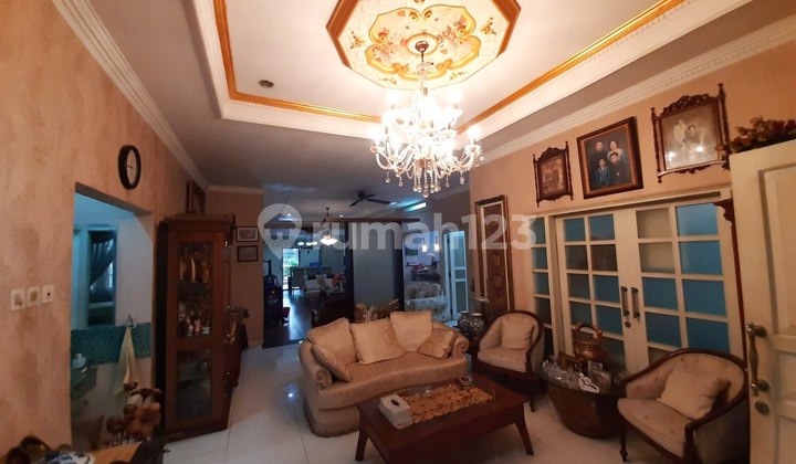 Rumah Lama Sudah Renovasi Siap Huni di Condet Jaktim