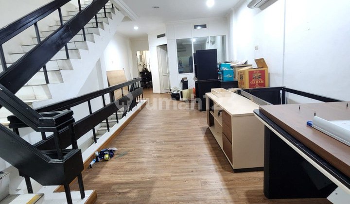 Ruko Siap Pakai di Grand Wijaya Centre Kebayoran Baru