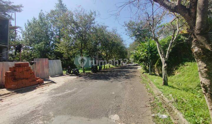 Tanah Mateng  Di Resor Dago Pakar Ciagadung tubagus ismail 4