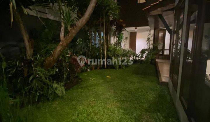 RUMAH 2LANTAI SANGAT TERAWAT DI CIGADUNG DAGO KOTA BANDUNG 2