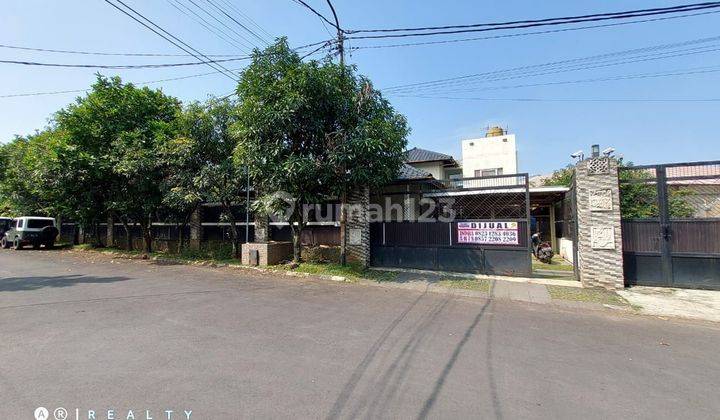 Rumah Klasik 2lantai Di Cluster Pelangi Antapani Bandung Kota 1