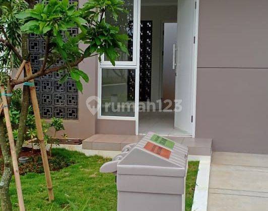 Rumah Hoek 2lantai Shm Exclusive Di Summarecon Bandung Kota  2