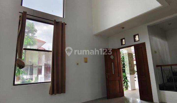 Rumah 2lantai Shm Sangat Terawat Di Cigadung Dago Bandung Kota 2