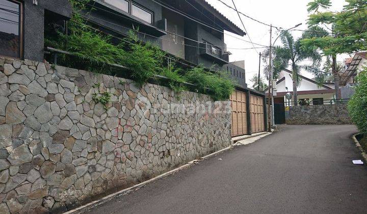 Rumah di Cigadung 2 Lantai SHM Siap huni Bandung Dago Tubagus  1