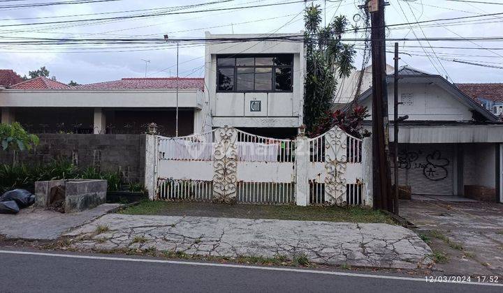 Rumah di Sayap riau 2 Lantai SHM Bandung Martadinata  1