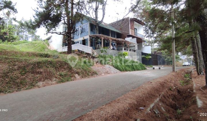 Rumah di Pondok hijau indah SHM Gegerkalong Setiabudi Bandung 
